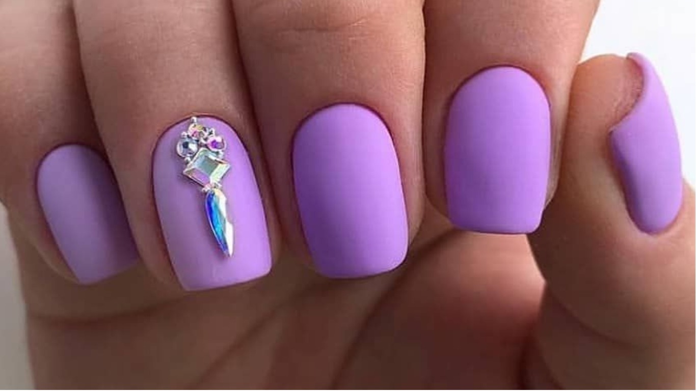 What is the best nail treatment for short nails?