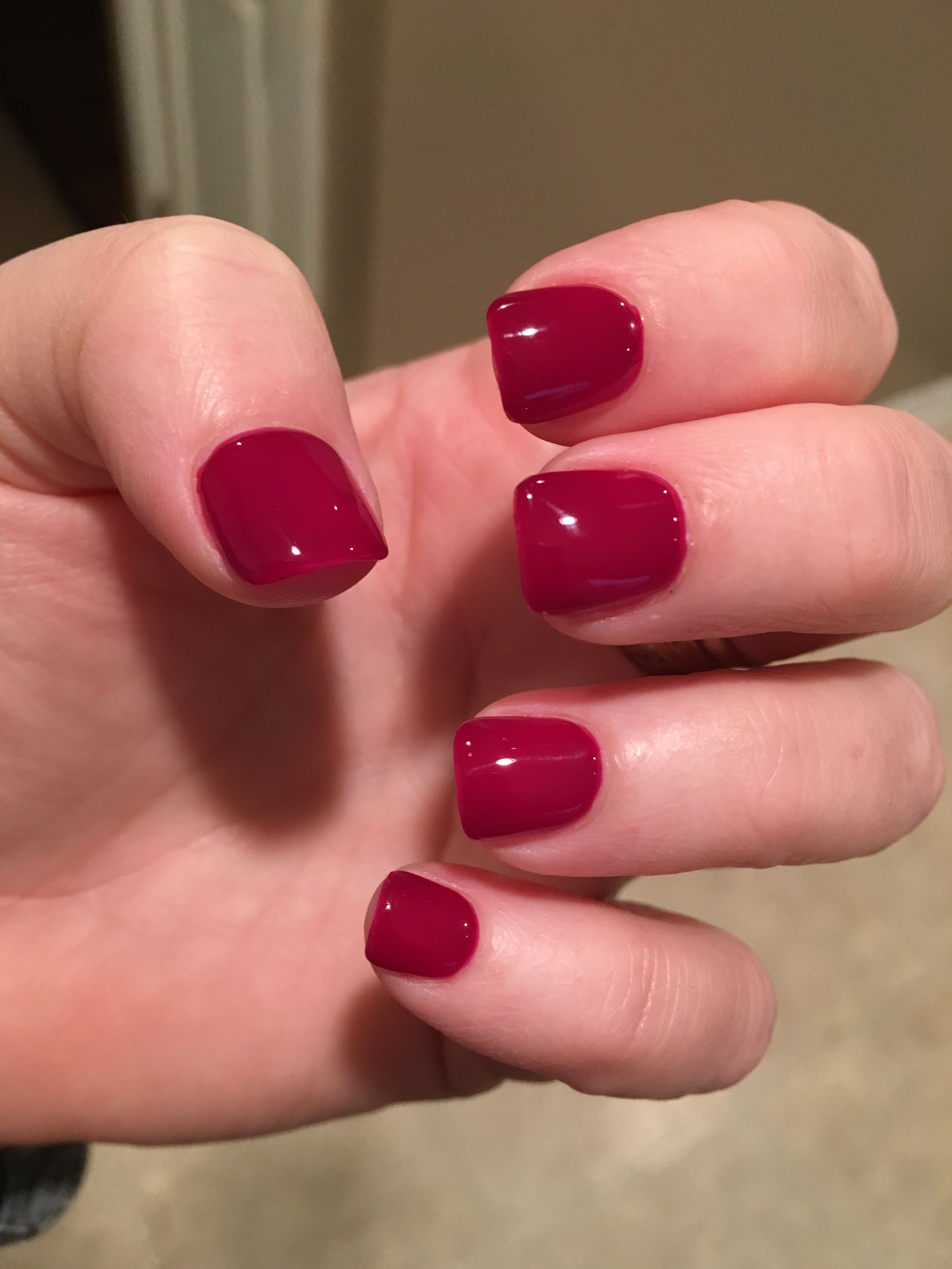 DND Gel Polish Reddish Purple