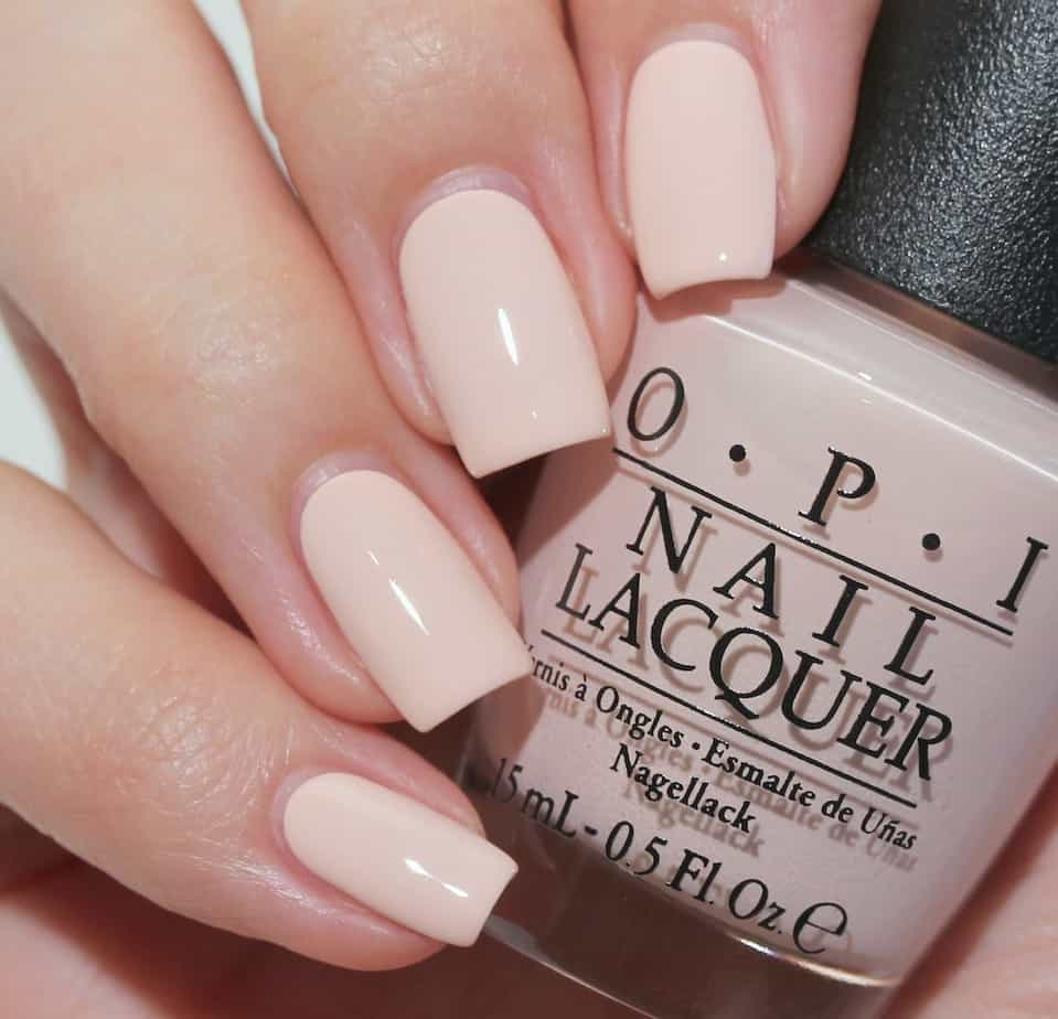 Soft pastel nail polish trend
